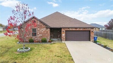 Building Photo - 457 Harper Dr