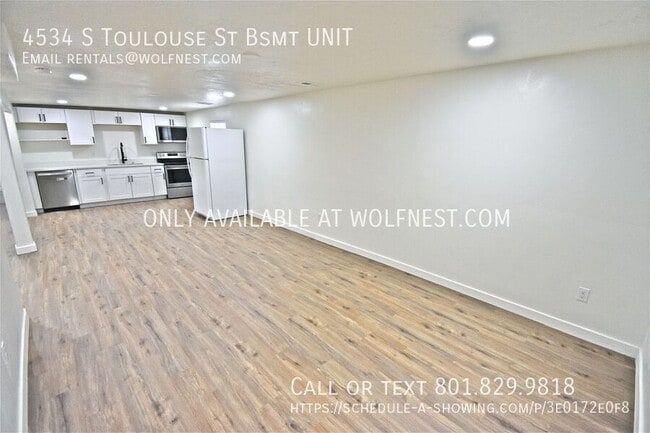 Building Photo - 4534 Toulouse St