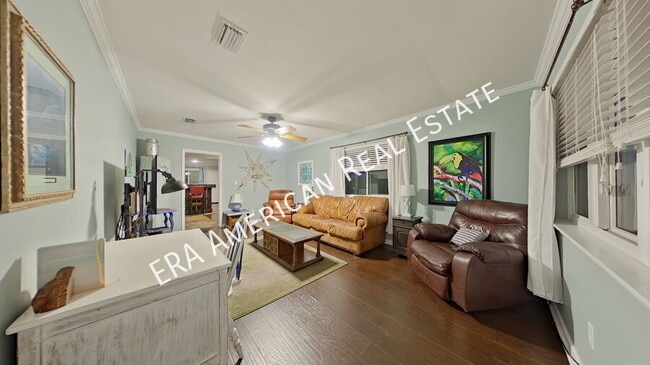 Building Photo - 726 Eglin Pkwy NE