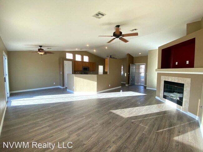 Foto del edificio - 3 br, 2 bath House - 6651 Montezuma Castle Ln