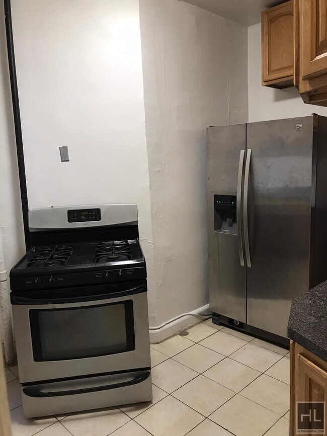 Building Photo - 527 W 143rd St
