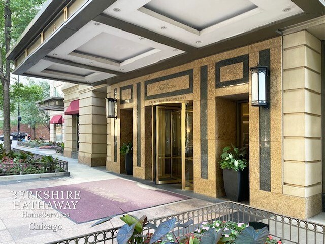 Foto del edificio - 25 E Superior Street