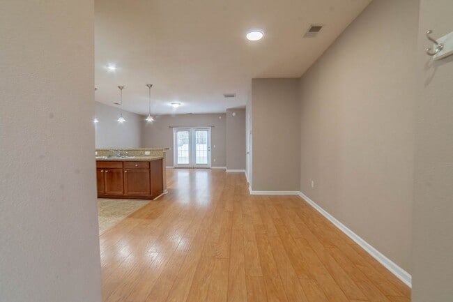 Building Photo - Available Soon!