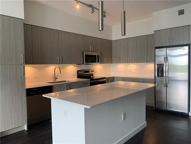 Foto del edificio - 410 SE 16th Ct