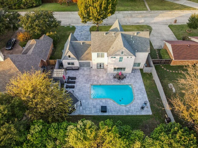 Foto del edificio - 6319 Windmill Cir