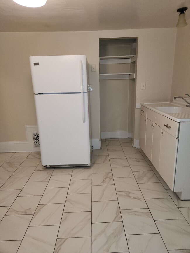 Foto del edificio - 715 4th St NW