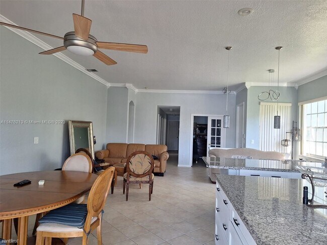 Building Photo - 4 br, 3 bath House - 1210 Oakwater Dr # 1210