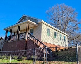 Building Photo - 108 Dunklin St