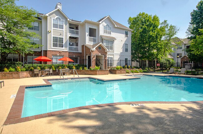 Building Photo - Wyndchase Bellevue Apartments