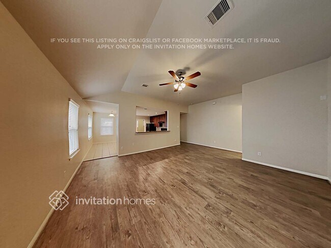 Building Photo - 9 Mira Loma Dr