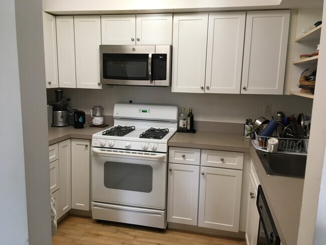 Kitchen - 119 Acadia Ct
