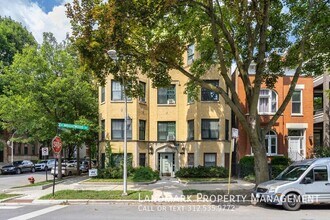 Building Photo - 824 W Wrightwood Ave