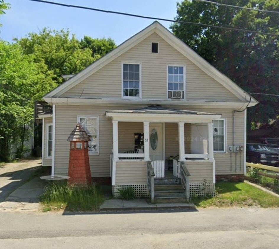 Primary Photo - 52 Central St