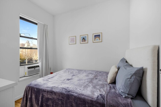 Foto del edificio - 308 E 118th St