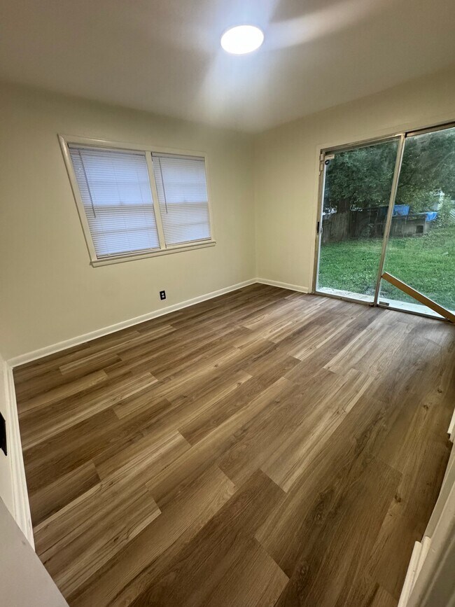 Foto del edificio - 6012 N 39th St