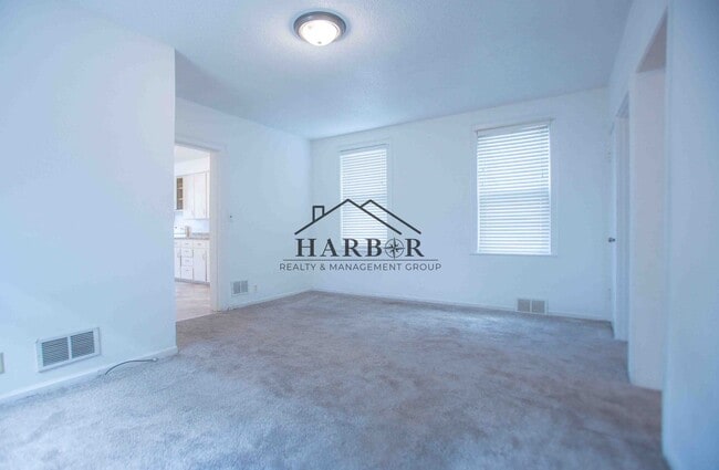 Foto del edificio - 315 5th Ave NW