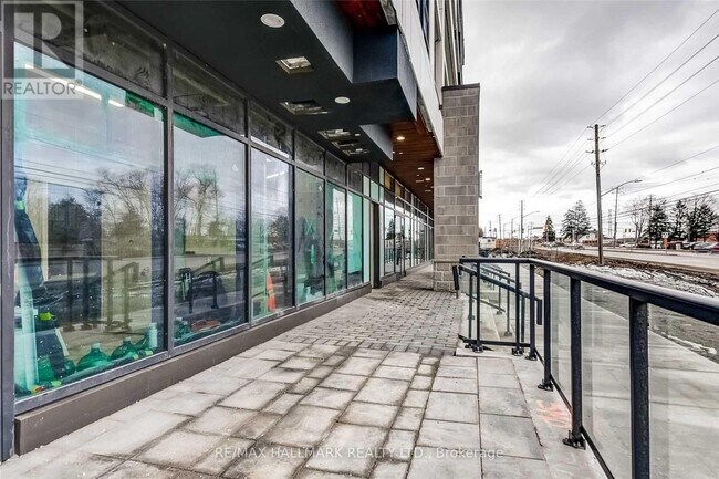 Photo du bâtiment - 1480 Bayly St