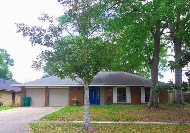 Foto del edificio - Bon Village 4 BR 2 Bath home