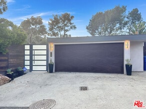 Building Photo - 8265 Mannix Dr
