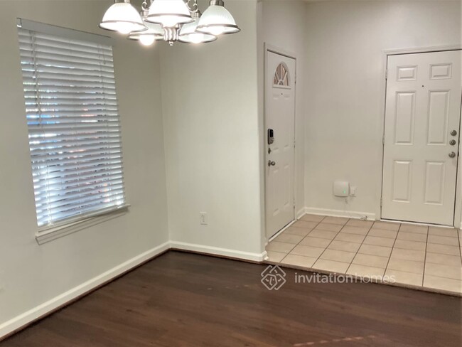 Foto del edificio - 6705 Hidden Colony Ln