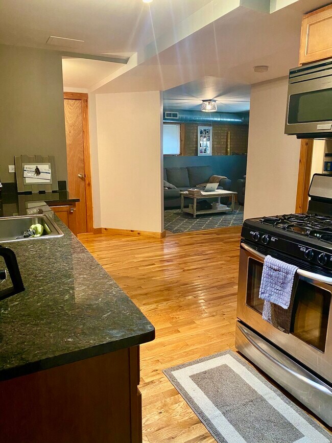 Foto del edificio - 4300 N Whipple St
