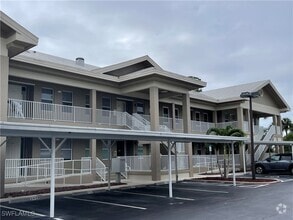 Building Photo - 15256 Riverbend Blvd