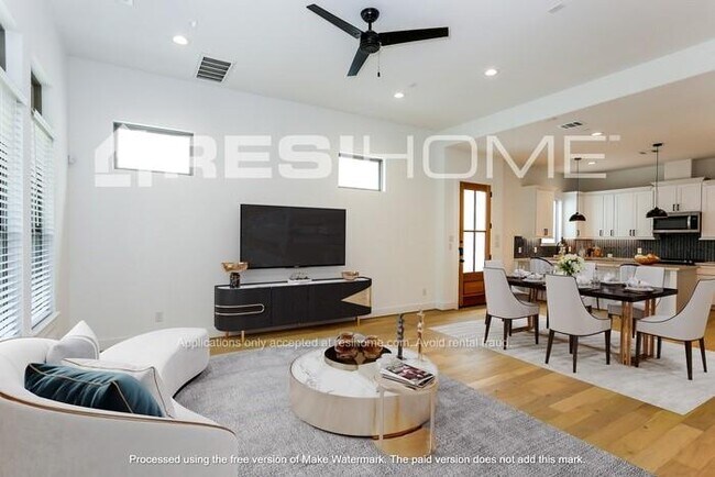 Building Photo - 3040 Truxillo St