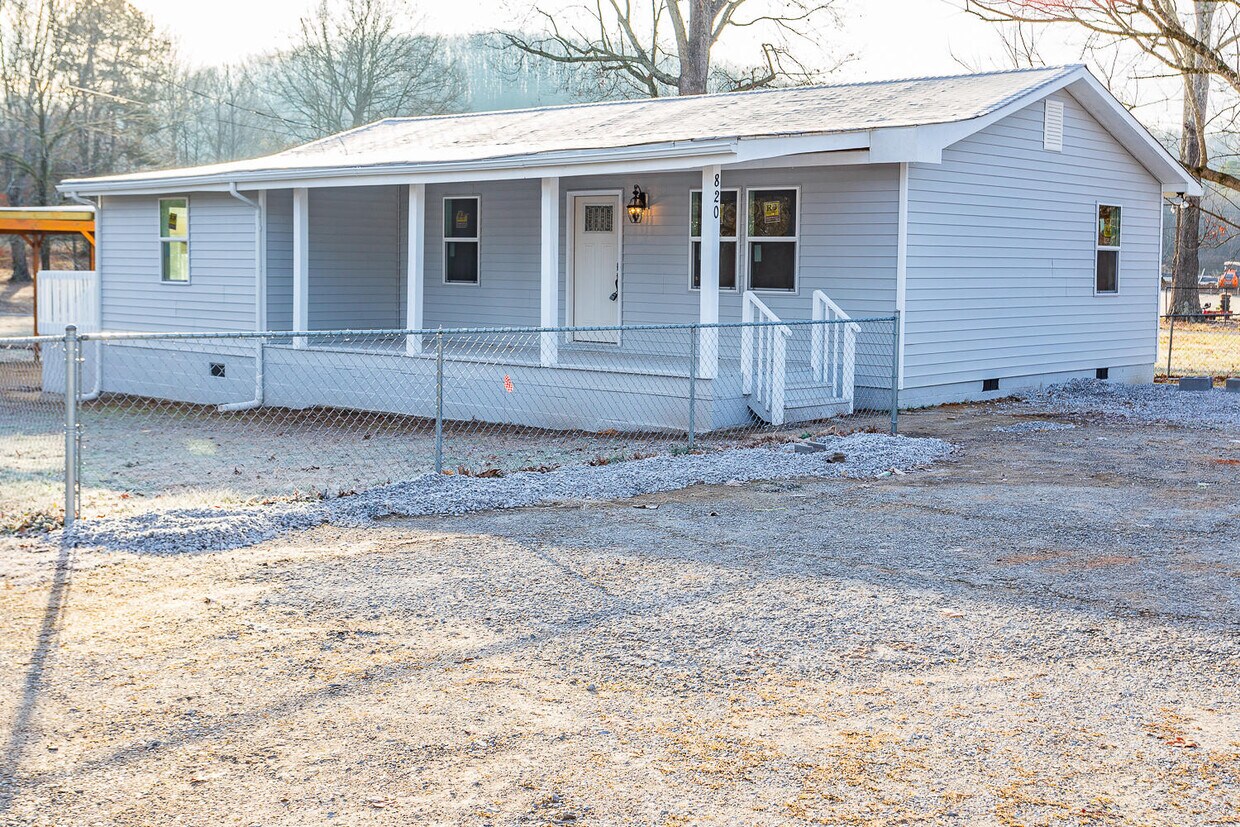 Primary Photo - 820 Graysville Rd