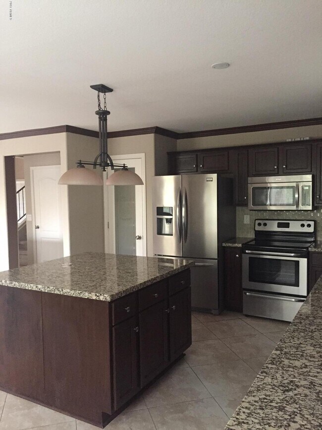 Foto del edificio - 17544 W Hearn Rd