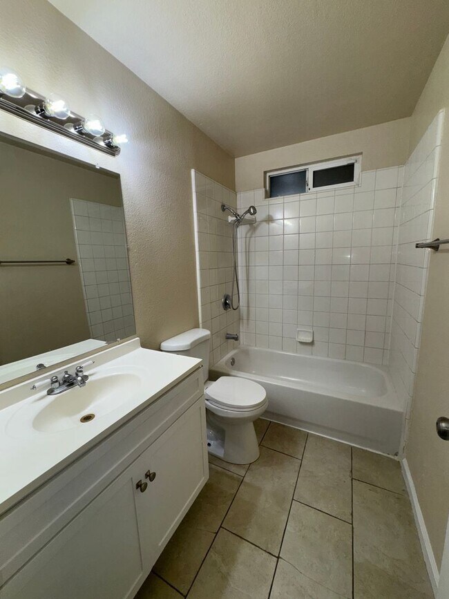 Foto del edificio - Enfield Street