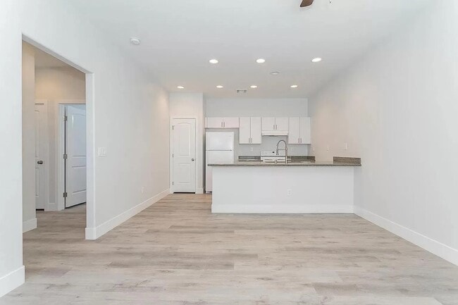 Foto del edificio - 1741 S Dandelion St