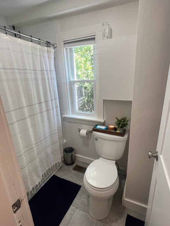 Building Photo - 126 Derby St