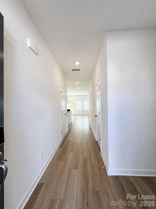 Building Photo - 9025 Foggy Brk Lp