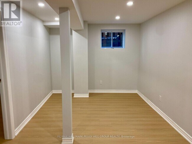 Building Photo - 1 Shady Glen Crescent