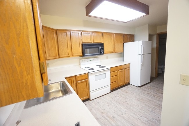 Building Photo - 972 S Dearborn Way