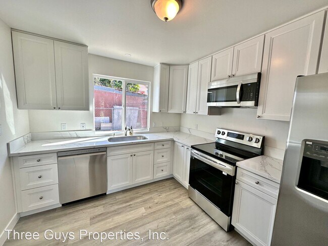Building Photo - 3 br, 1 bath House - 6165 Tooley St.