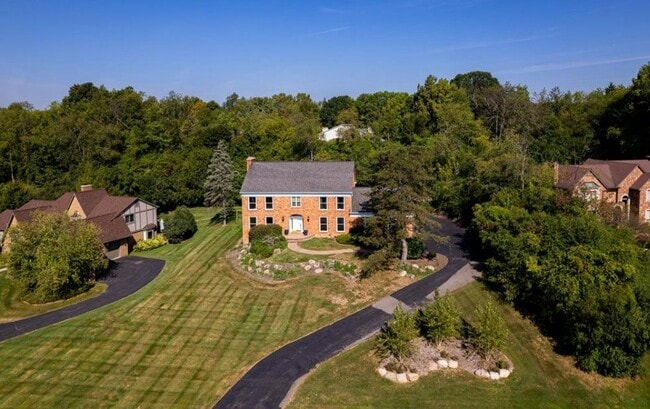 Building Photo - 3250 Chestnut Run Dr