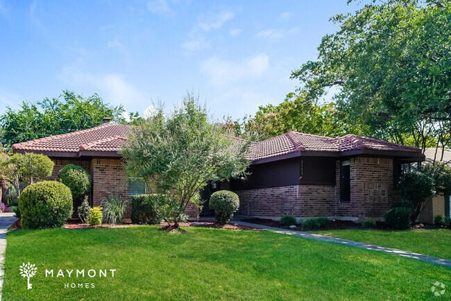 Building Photo - 2111 Inverness Dr