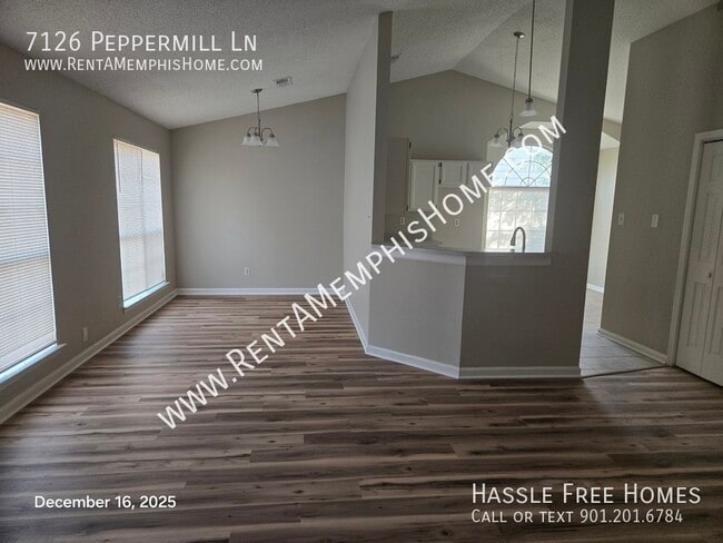 Foto del edificio - 7126 Peppermill Ln