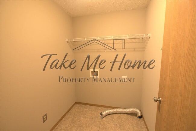 Foto del edificio - Vintage Hills Beauty!