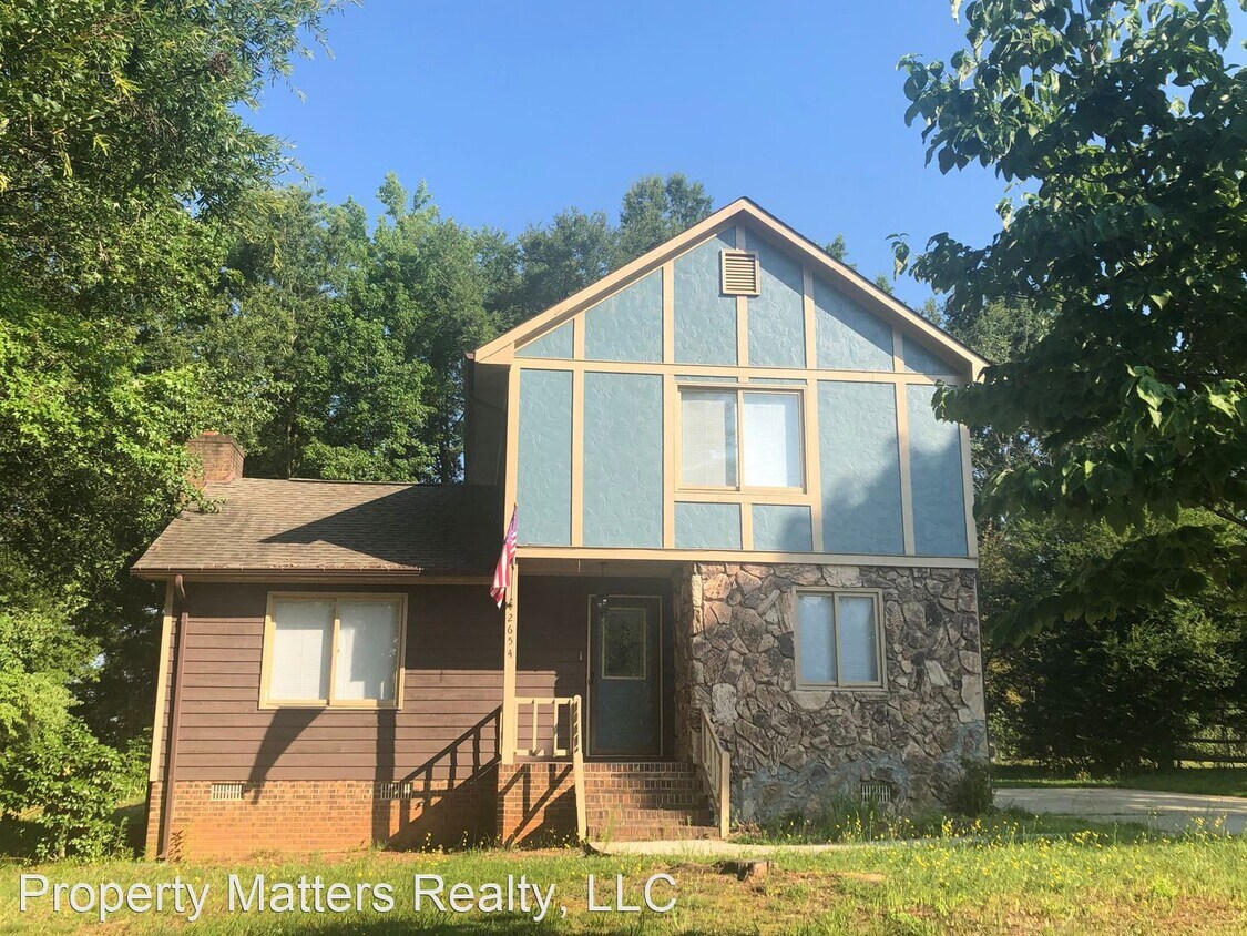 Primary Photo - 3 br, 2 bath House - 2654 Castle Hill Road