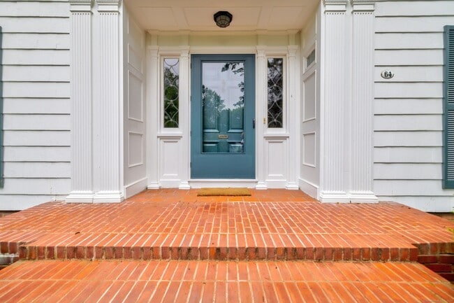 Foto del edificio - 64 Blake Rd