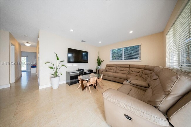 Building Photo - 3455 SW 75th Ct