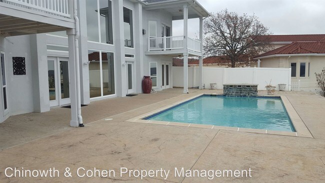 Building Photo - 14680 Dior Dr