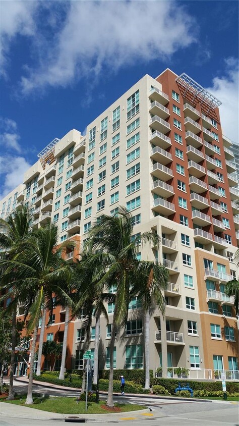 Foto principal - 2000 N Bayshore Dr