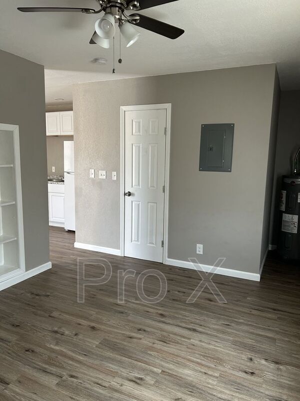 Foto del edificio - 1413 S Broadway St