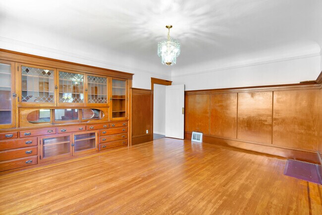 Foto del edificio - 2063 Rosedale Ave