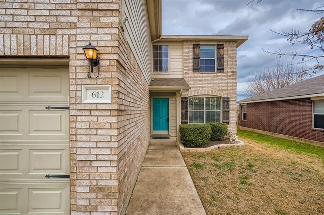 Building Photo - 612 Copper Ct