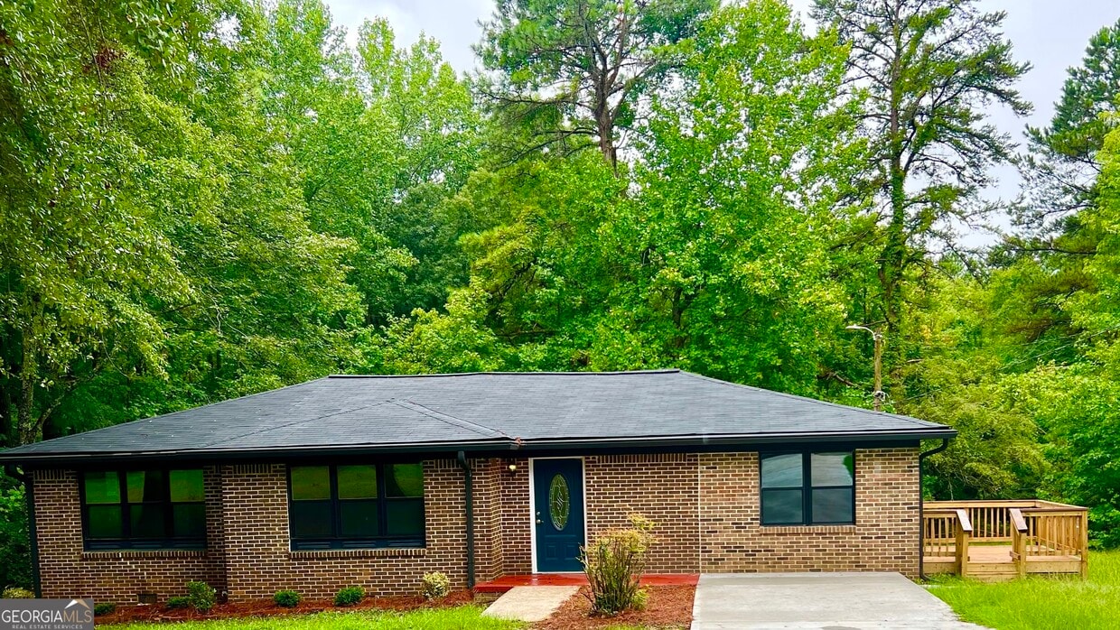 Primary Photo - 453 E Mt Zion Church Rd