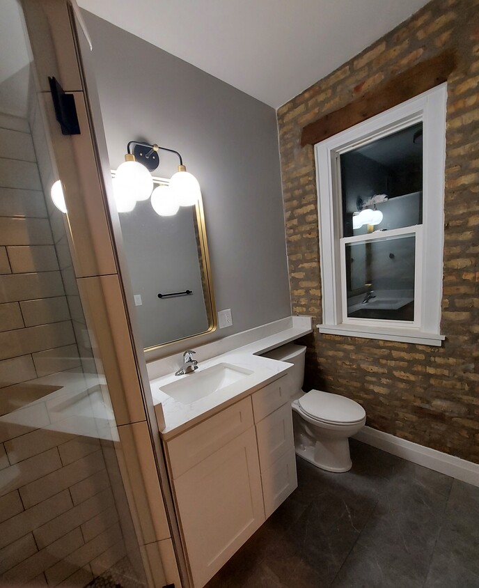 Foto principal - 6344 N Wayne Ave